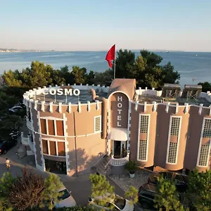 Cosmo , Durrës Albanie